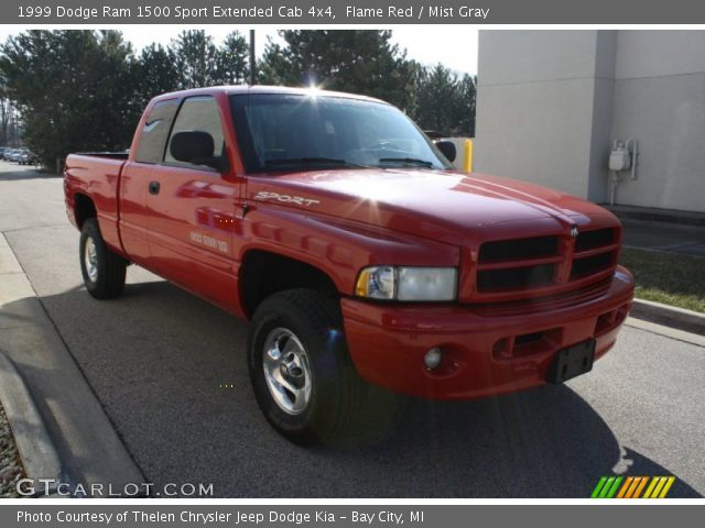 1999 Dodge Ram 1500 Sport Extended Cab 4x4 in Flame Red