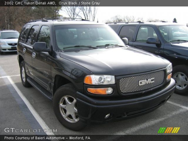 2002 GMC Yukon Denali AWD in Onyx Black