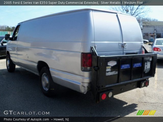 2005 Ford E Series Van E350 Super Duty Commercial Extended in Silver Metallic