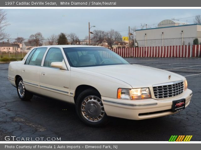 1997 Cadillac DeVille Sedan in White Diamond