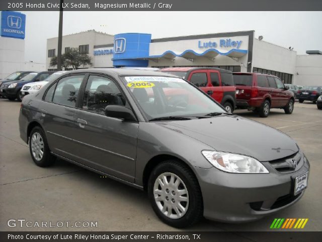 2005 Honda Civic LX Sedan in Magnesium Metallic