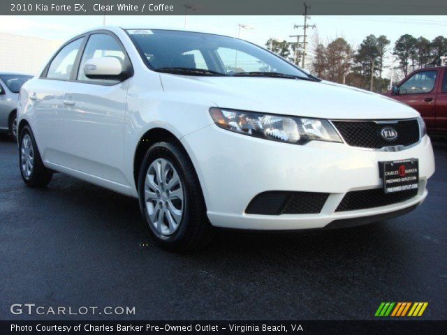 2010 Kia Forte EX in Clear White