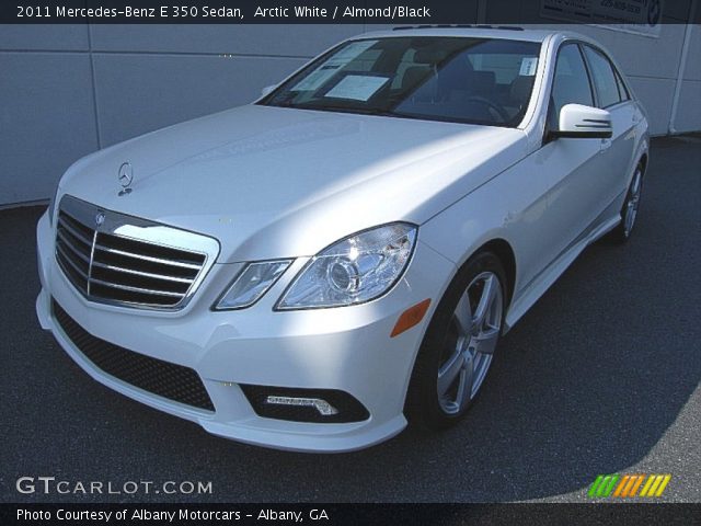 2011 Mercedes-Benz E 350 Sedan in Arctic White