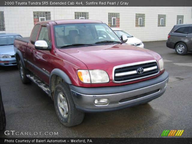 2000 Toyota Tundra SR5 Extended Cab 4x4 in Sunfire Red Pearl