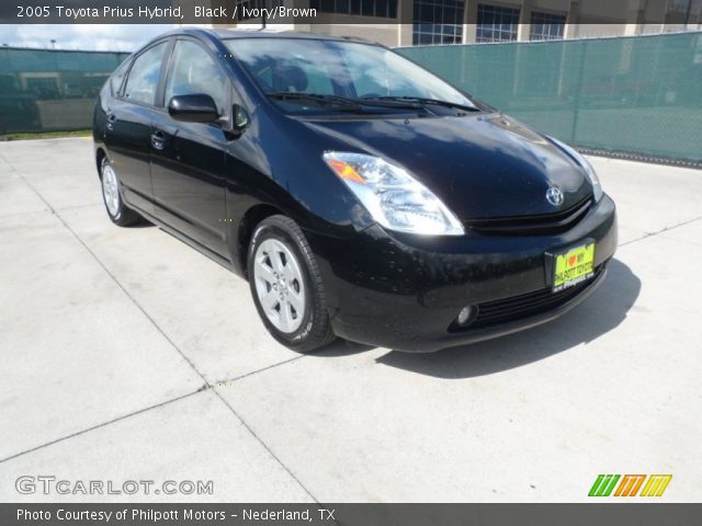 2005 Toyota Prius Hybrid in Black