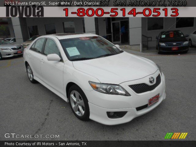 2011 Toyota Camry SE in Super White