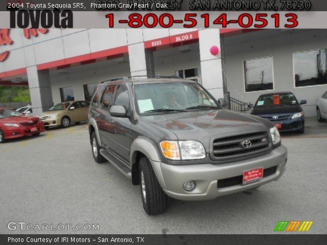 2004 Toyota Sequoia SR5 in Phantom Gray Pearl