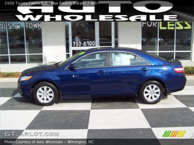 2009 Toyota Camry XLE in Blue Ribbon Metallic