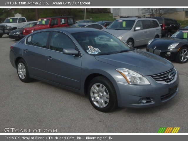 2010 Nissan Altima 2.5 S in Ocean Gray