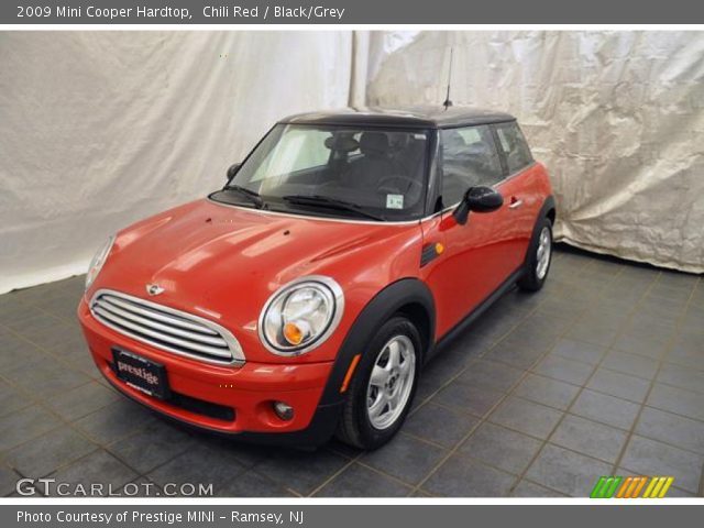 2009 Mini Cooper Hardtop in Chili Red