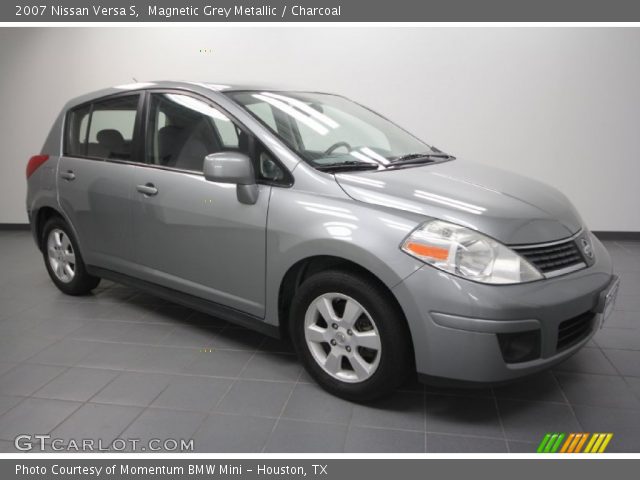 2007 Nissan Versa S in Magnetic Grey Metallic
