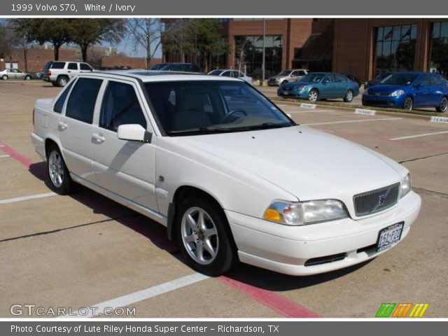 1999 Volvo S70  in White