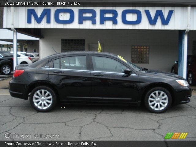 2011 Chrysler 200 Touring in Black