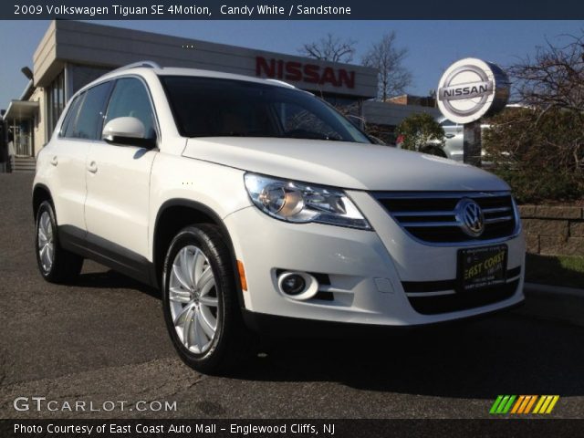 2009 Volkswagen Tiguan SE 4Motion in Candy White