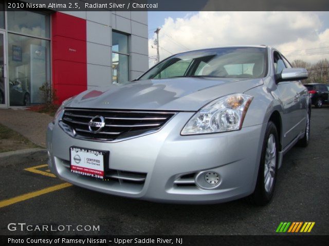 2010 Nissan Altima 2.5 in Radiant Silver