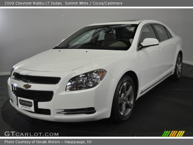 2009 Chevrolet Malibu LT Sedan in Summit White