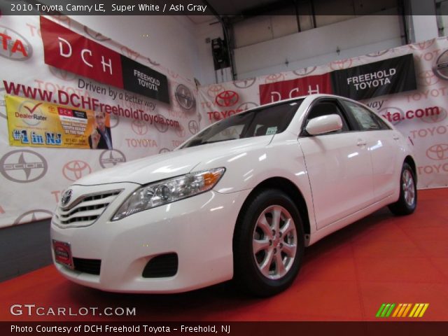 2010 Toyota Camry LE in Super White