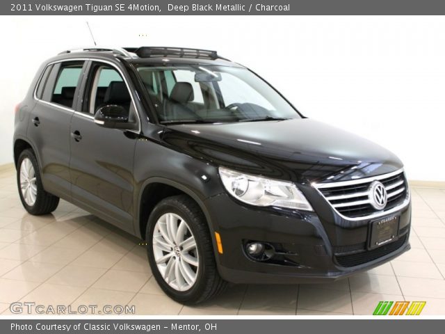 2011 Volkswagen Tiguan SE 4Motion in Deep Black Metallic