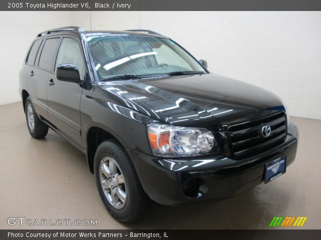 2005 Toyota Highlander V6 in Black
