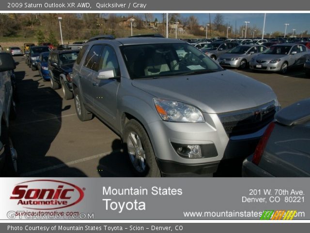 2009 Saturn Outlook XR AWD in Quicksilver