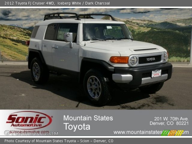 2012 Toyota FJ Cruiser 4WD in Iceberg White