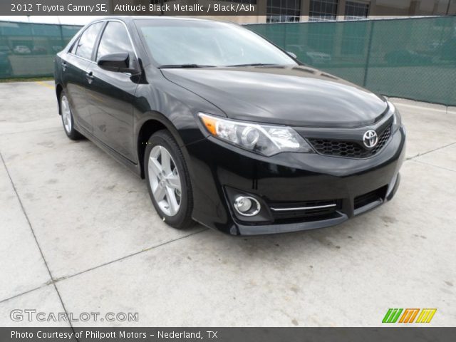 2012 Toyota Camry SE in Attitude Black Metallic