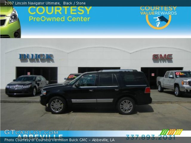 2007 Lincoln Navigator Ultimate in Black