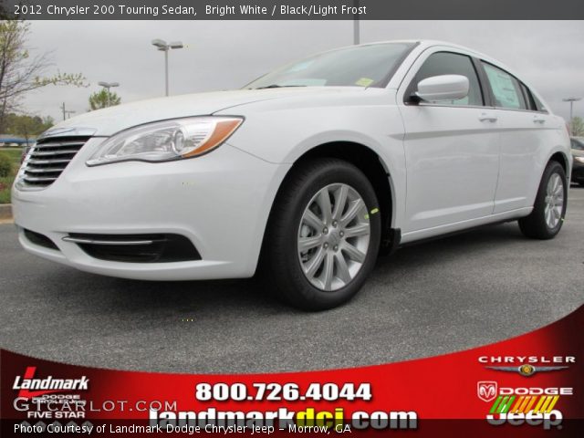 2012 Chrysler 200 Touring Sedan in Bright White