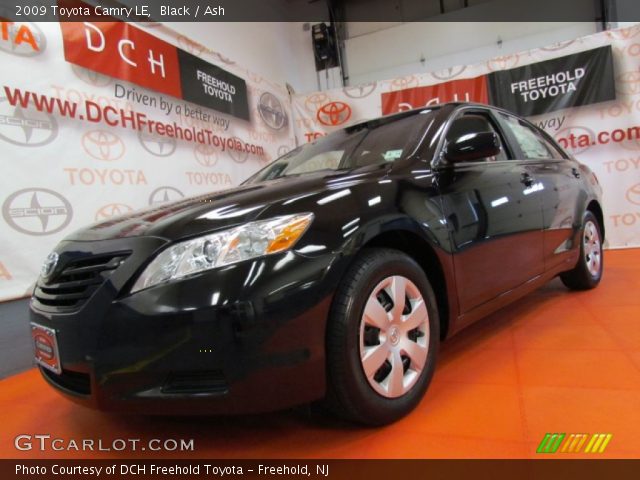 2009 Toyota Camry LE in Black