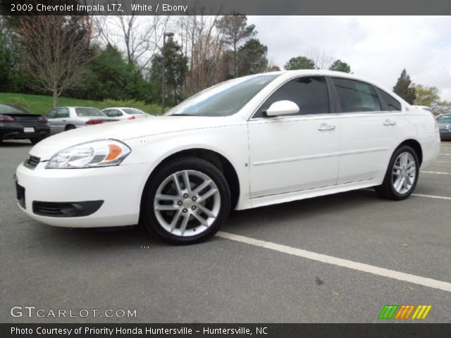 2009 Chevrolet Impala LTZ in White