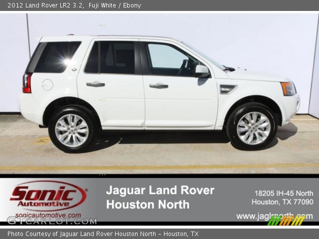 2012 Land Rover LR2 3.2 in Fuji White
