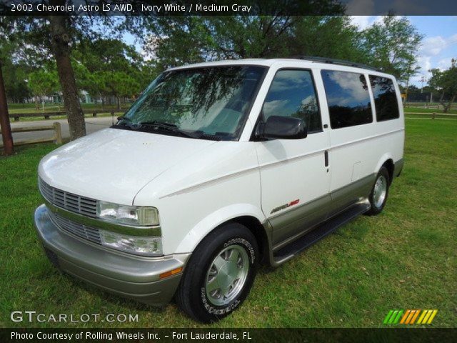 2002 Chevrolet Astro LS AWD in Ivory White
