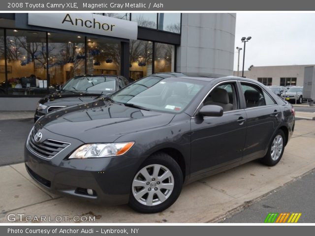 2008 Toyota Camry XLE in Magnetic Gray Metallic