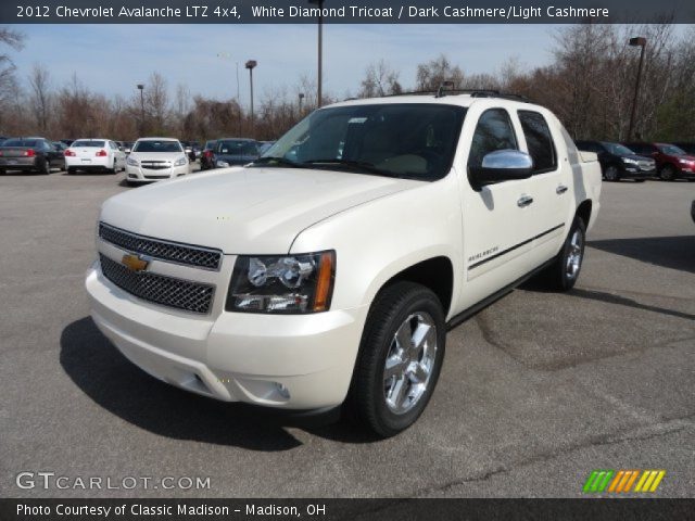2012 Chevrolet Avalanche LTZ 4x4 in White Diamond Tricoat