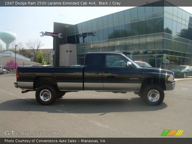 1997 Dodge Ram 2500 Laramie Extended Cab 4x4 in Black