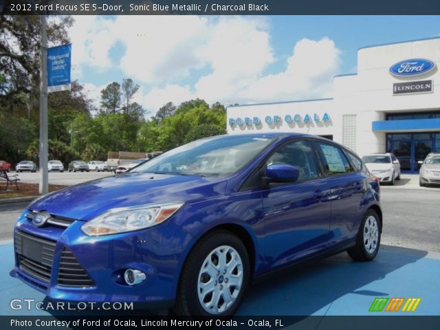 2012 Ford Focus SE 5-Door in Sonic Blue Metallic