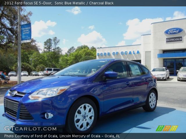 2012 Ford Focus SE 5-Door in Sonic Blue Metallic