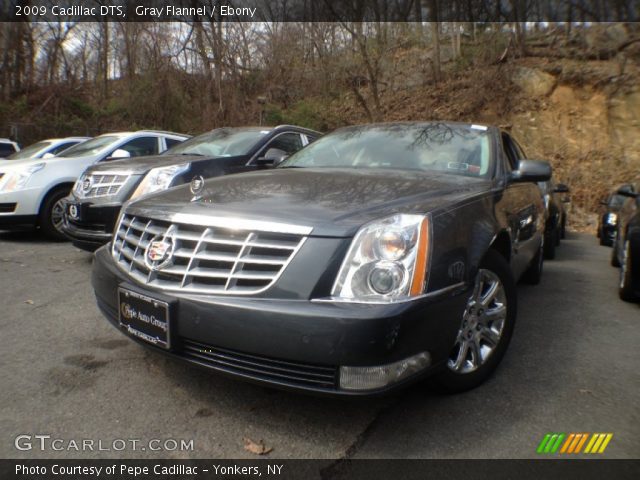 2009 Cadillac DTS  in Gray Flannel