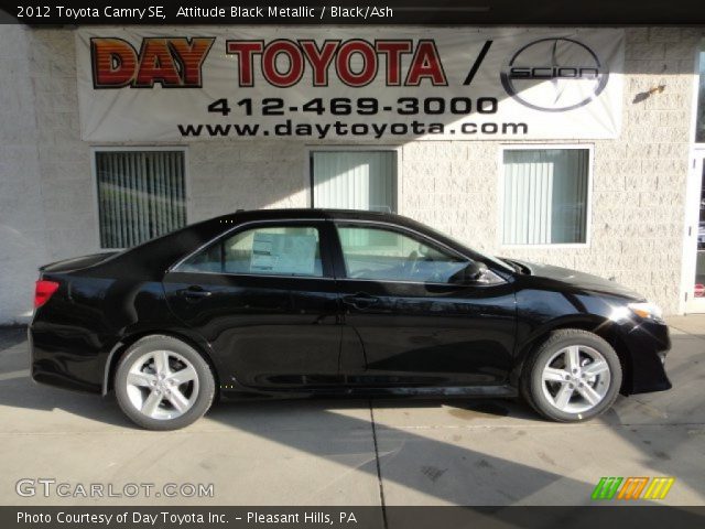 2012 Toyota Camry SE in Attitude Black Metallic