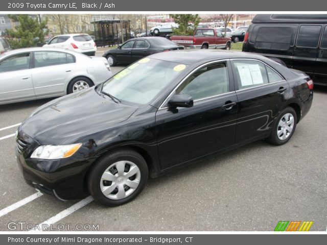 2009 Toyota Camry LE in Black