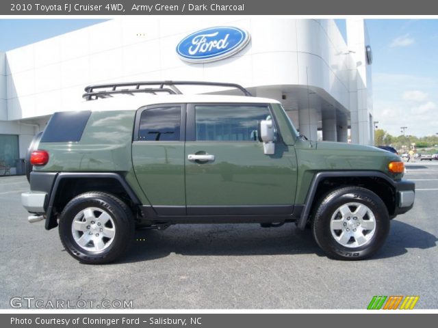 2010 Toyota FJ Cruiser 4WD in Army Green