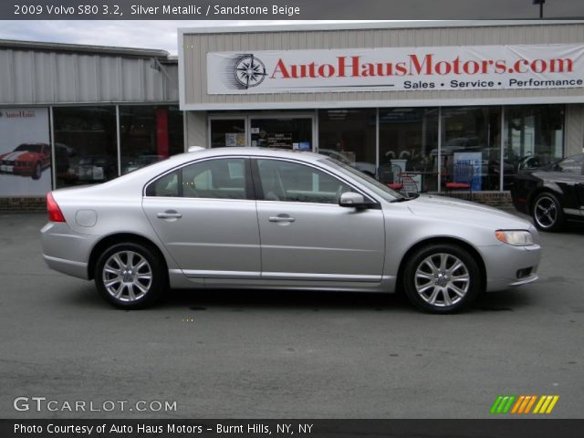 2009 Volvo S80 3.2 in Silver Metallic