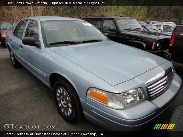 2005 Ford Crown Victoria  in Light Ice Blue Metallic