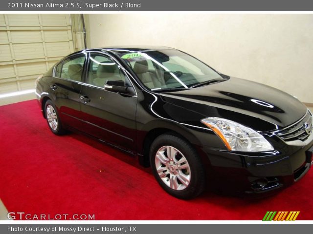 2011 Nissan Altima 2.5 S in Super Black