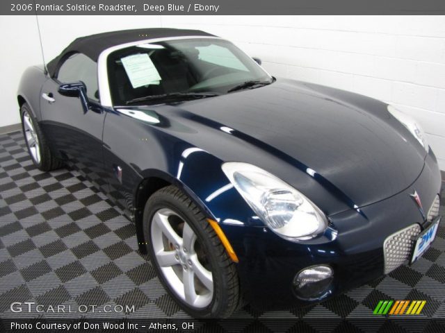 2006 Pontiac Solstice Roadster in Deep Blue