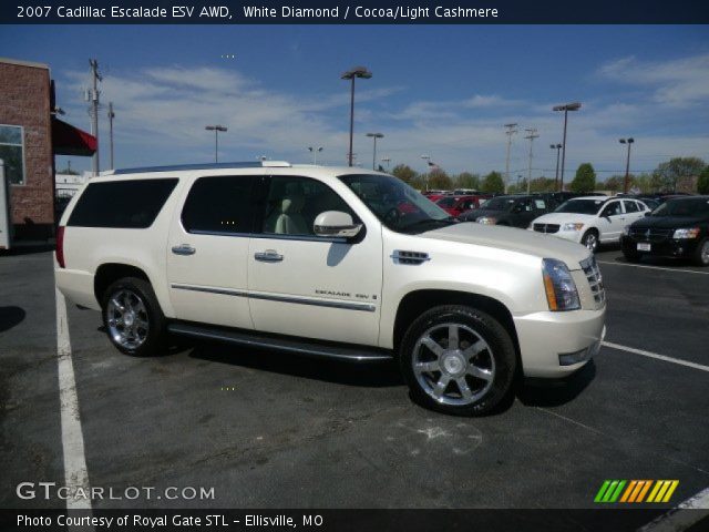 2007 Cadillac Escalade ESV AWD in White Diamond