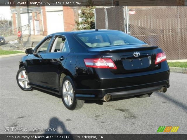 2010 Toyota Camry SE V6 in Black