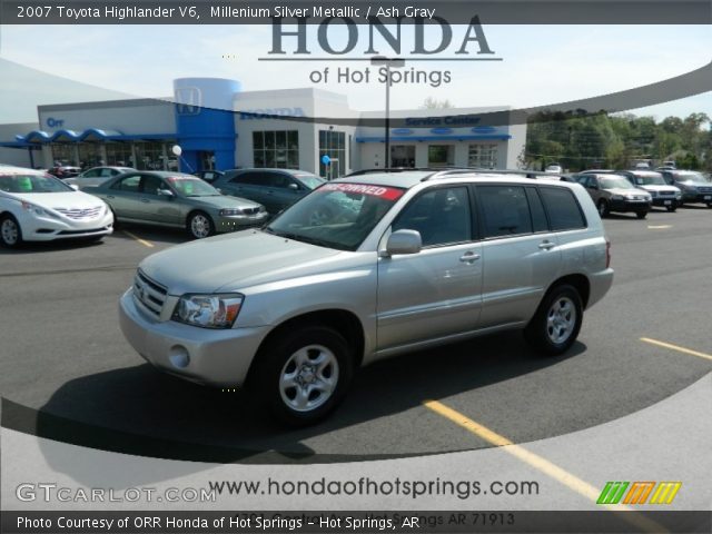 2007 Toyota Highlander V6 in Millenium Silver Metallic