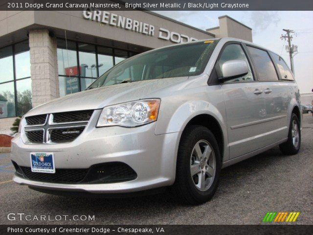 2011 Dodge Grand Caravan Mainstreet in Bright Silver Metallic