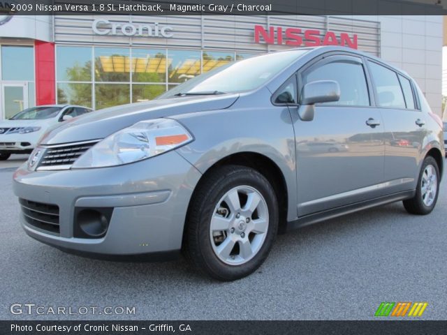 2009 Nissan Versa 1.8 SL Hatchback in Magnetic Gray